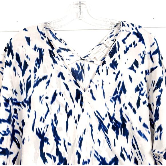Cynthia Rowley Abstract Print V-Neck Semi-Sheer Blouse Blue White Medium - Picture 2 of 10